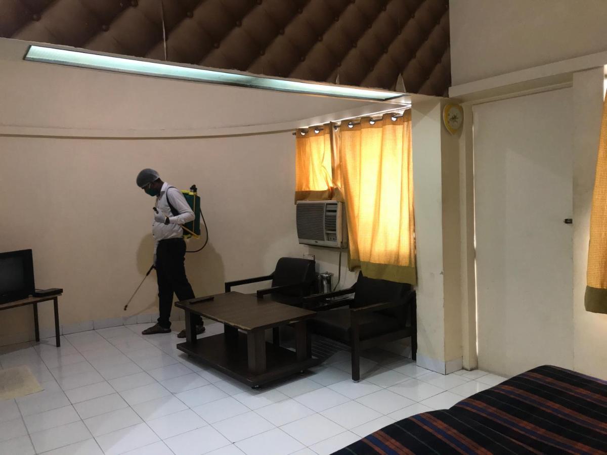 Maurya Residency Hotel ปูเน่ ภายนอก รูปภาพ
