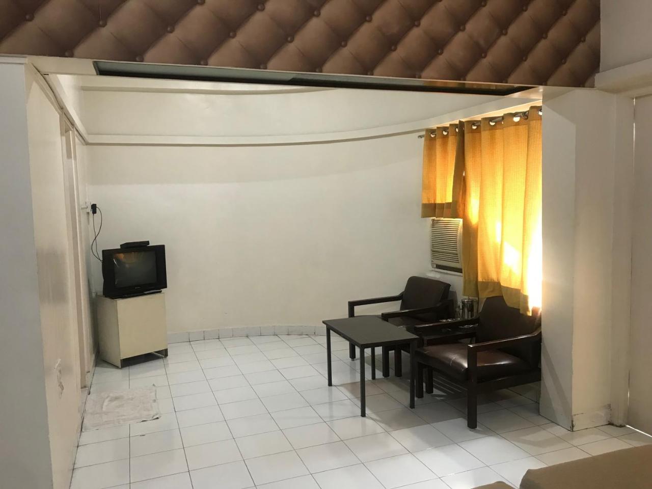 Maurya Residency Hotel ปูเน่ ภายนอก รูปภาพ