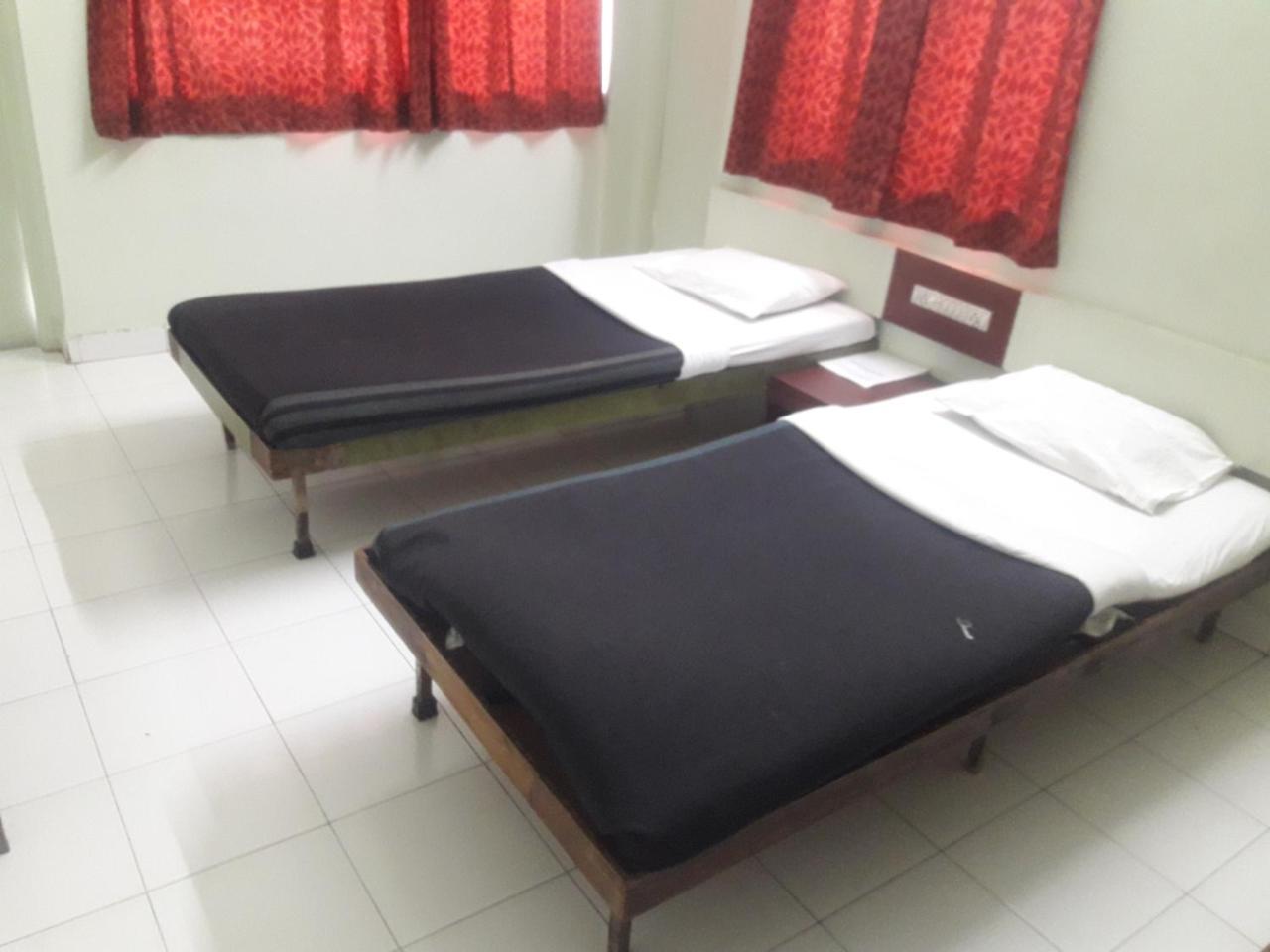 Maurya Residency Hotel ปูเน่ ภายนอก รูปภาพ